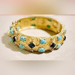 Vintage DeNiCOLA Signed hinged bangle RARE! Hattie Carnegie later produc…